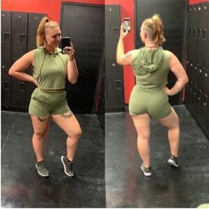 NWOT 6 Green hooded crop top vest and shorts with pockets workout lounge set